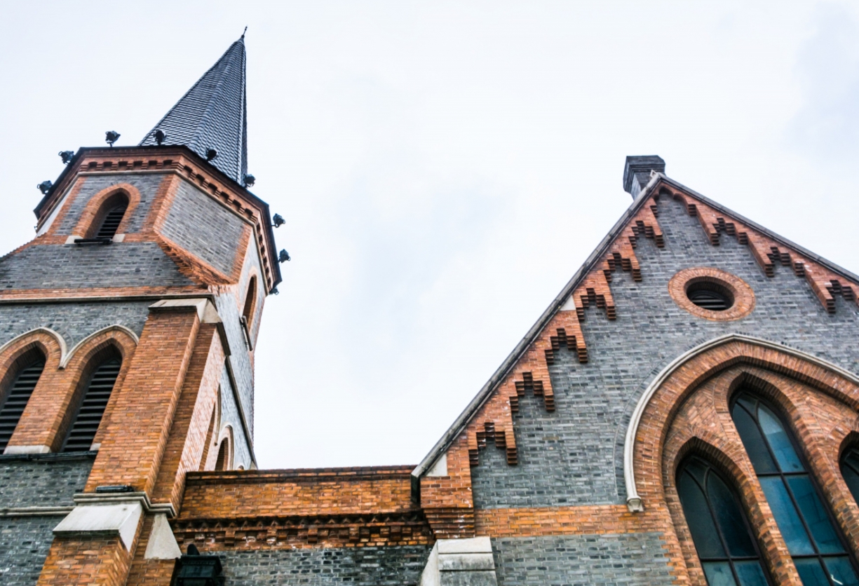 Znaczenie Święta Zesłania Ducha Świętego i historia sanktuarium w Krynoczce