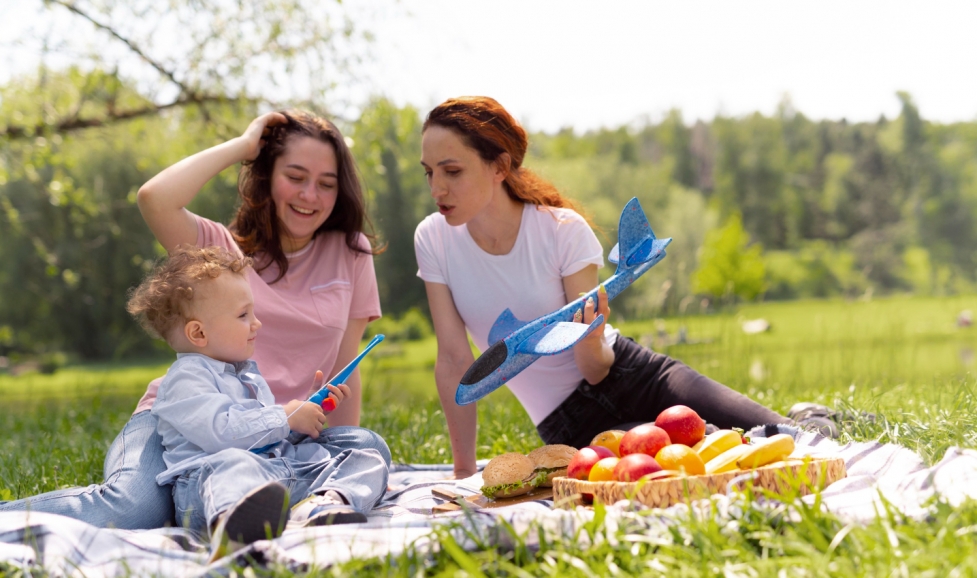 Świąteczny piknik charytatywny "Gramy dla Marcisia" przynosi zabawę i wsparcie dla młodego chłopca