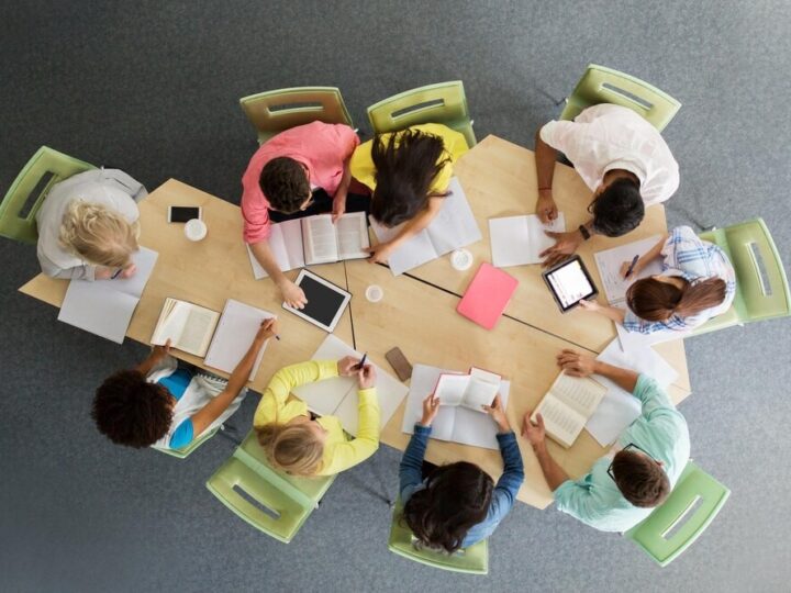 Utalentowani uczniowie Hajnówki nagrodzeni stypendiami za osiągnięcia edukacyjne
