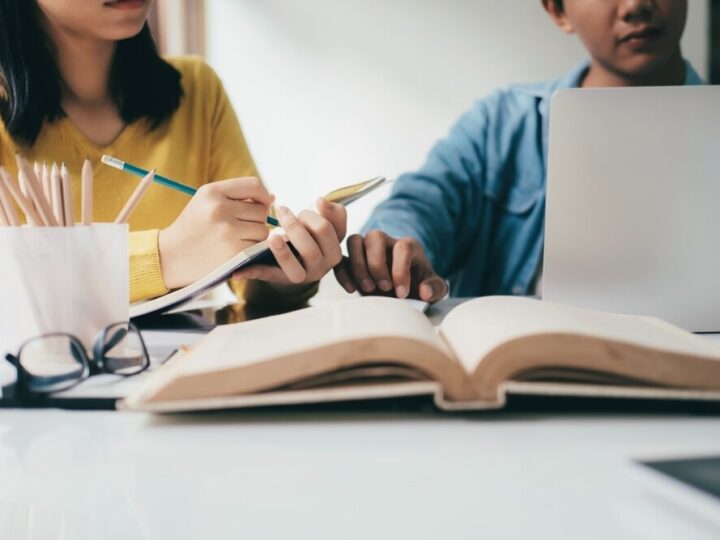 Konkurs na dyrektora I Liceum Ogólnokształcącego im. M. Skłodowskiej-Curie w Hajnówce ogłoszony przez Zarząd Powiatu